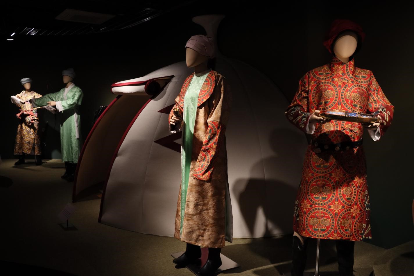 Çin Ulusal İpek Müzesi, Hangzhou, Dulan ve Semerkant'ta Tuyuhun tur sergileri düzenledi